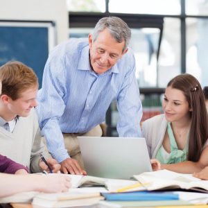 Lớp Tiếng Anh Thương Mại + TOEIC: Nâng tầm kỹ năng tiếng Anh chuyên nghiệp